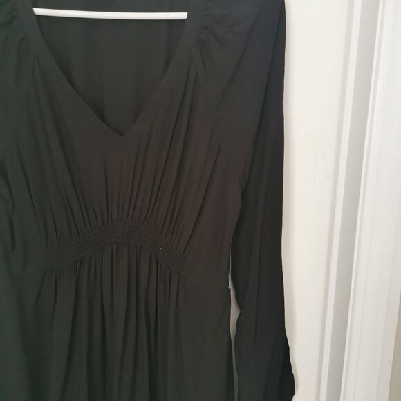 BNWT Old Navy Maternity dress size S - Picture 2 of 6
